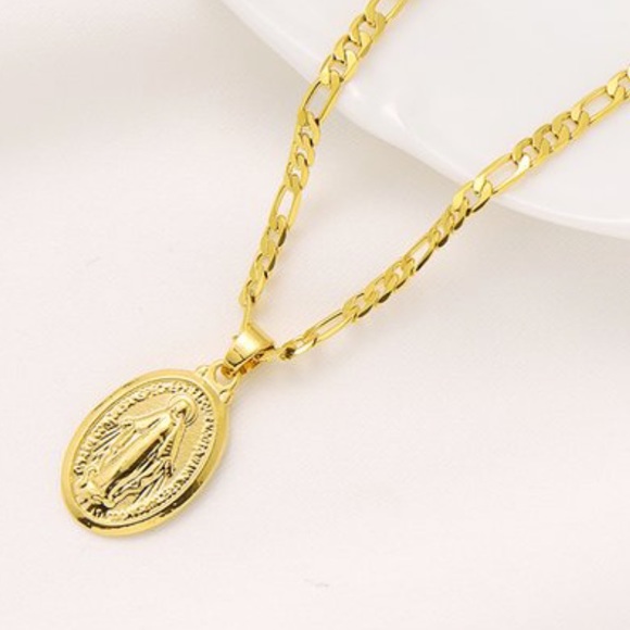 Women’s Goddess Portrait Pendant - Picture 3 of 8